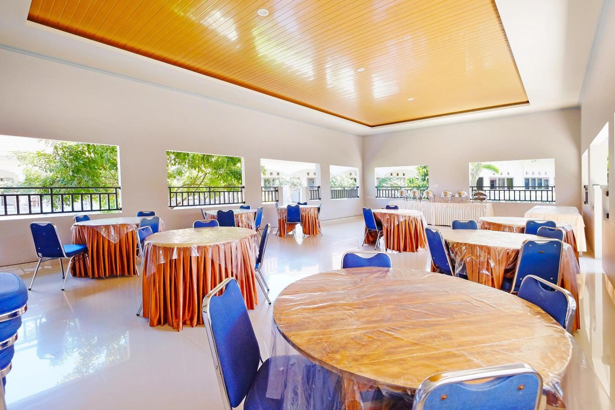 Collection O 91046 Hotel Remaja Indah Masamba Dış mekan fotoğraf