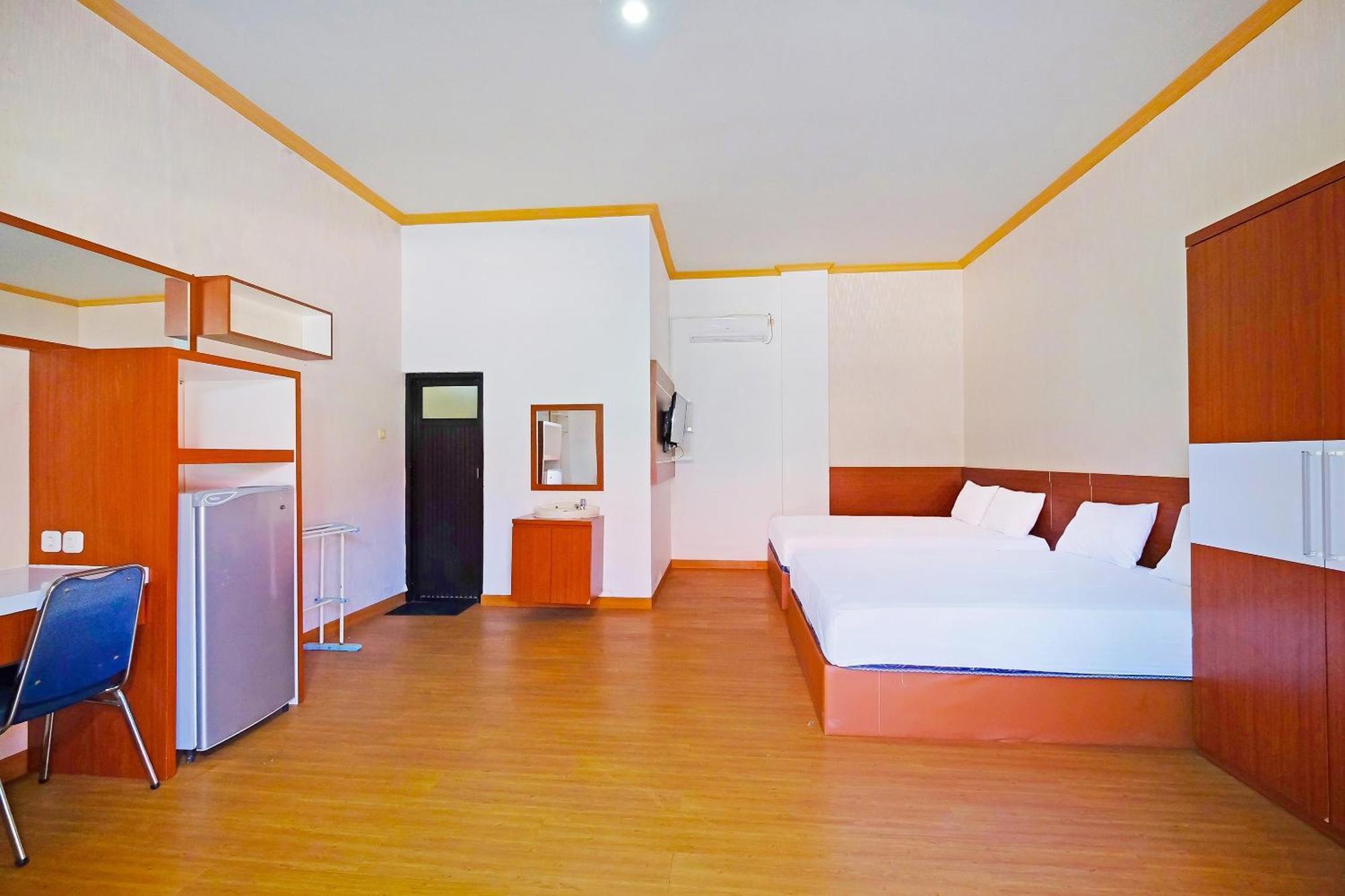 Collection O 91046 Hotel Remaja Indah Masamba Dış mekan fotoğraf