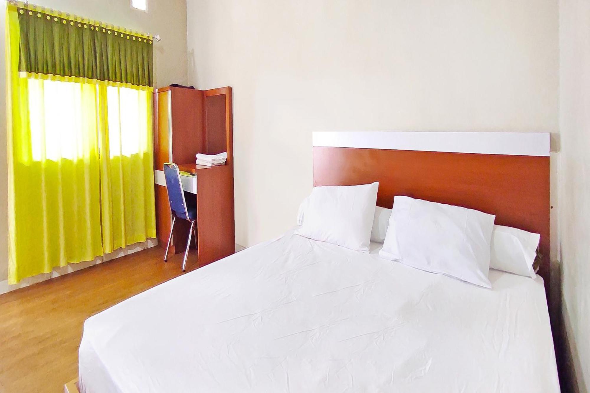 Collection O 91046 Hotel Remaja Indah Masamba Dış mekan fotoğraf